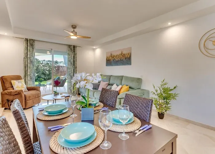 Magic Corner On Golden Mile Marbella